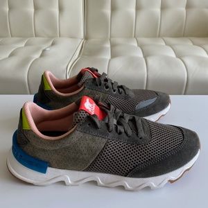Sorel Kinetic Lite Lace sneakers - women 6.5